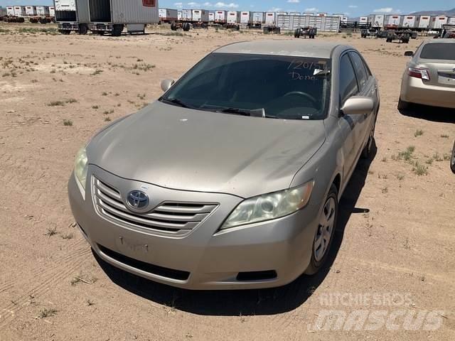 Toyota Camry PKWs