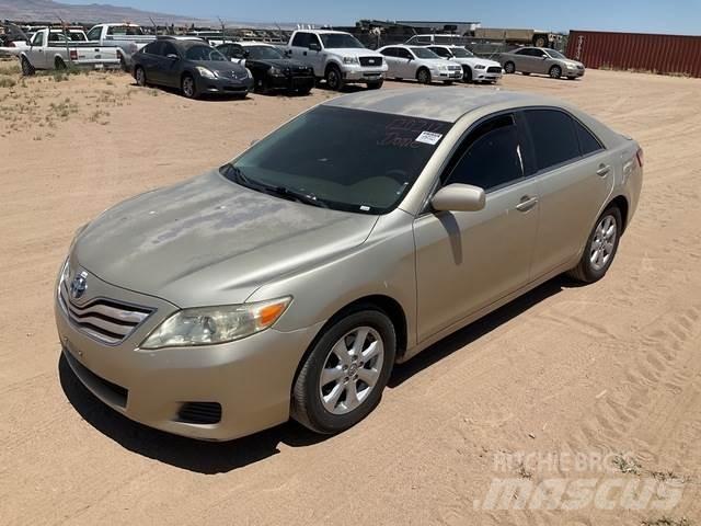 Toyota Camry PKWs