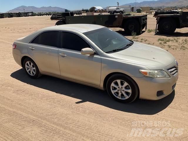 Toyota Camry PKWs