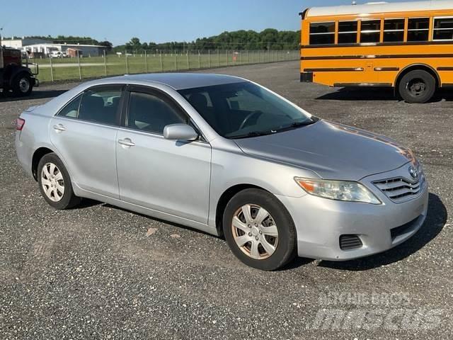 Toyota Camry PKWs