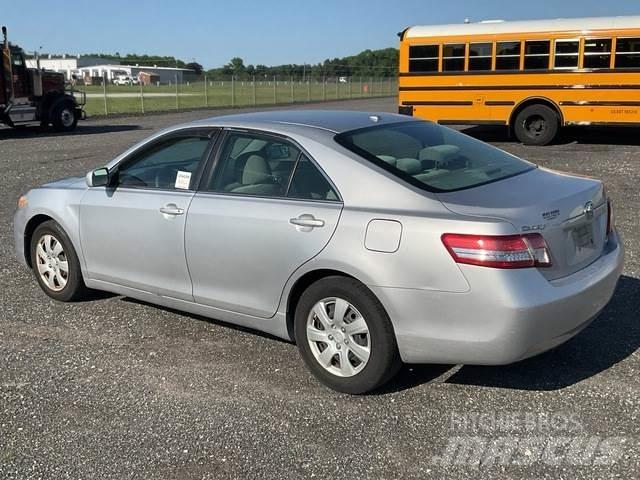 Toyota Camry PKWs