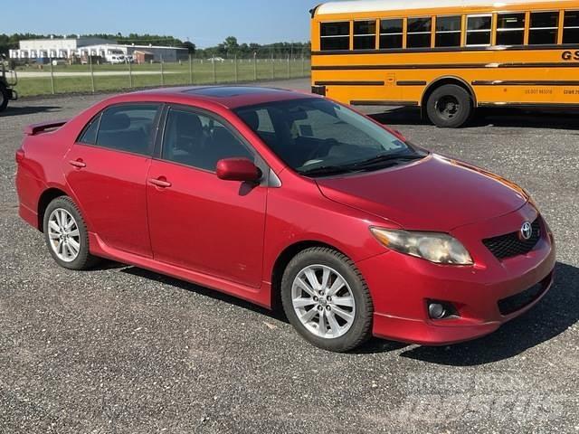Toyota Corolla PKWs