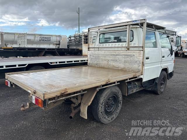 Toyota DYNA Pritschenwagen/Pritschenwagen mit Seitenklappe
