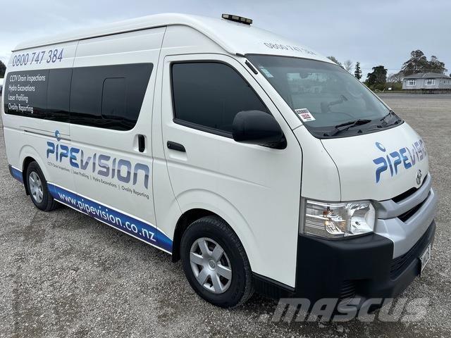 Toyota HiAce Lieferwagen