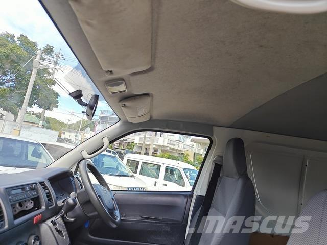 Toyota Hiace Minibusse