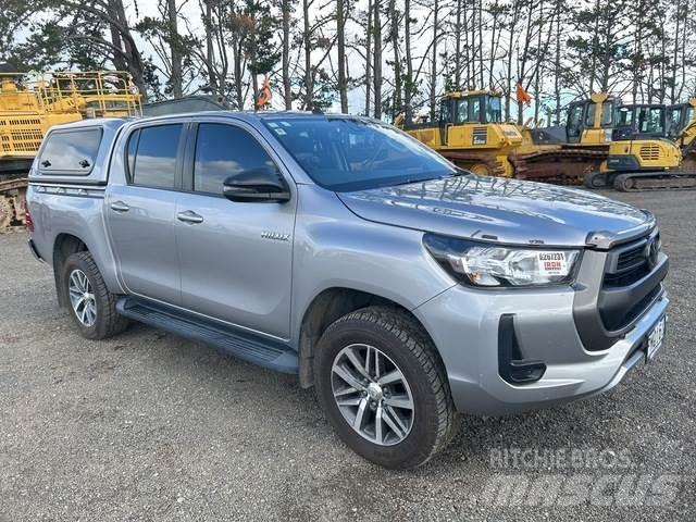 Toyota HiLux Pickup/Pritschenwagen