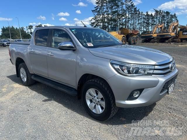 Toyota HiLux Pickup/Pritschenwagen