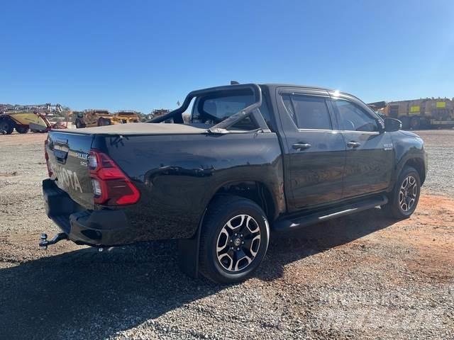 Toyota Hilux Pickup/Pritschenwagen