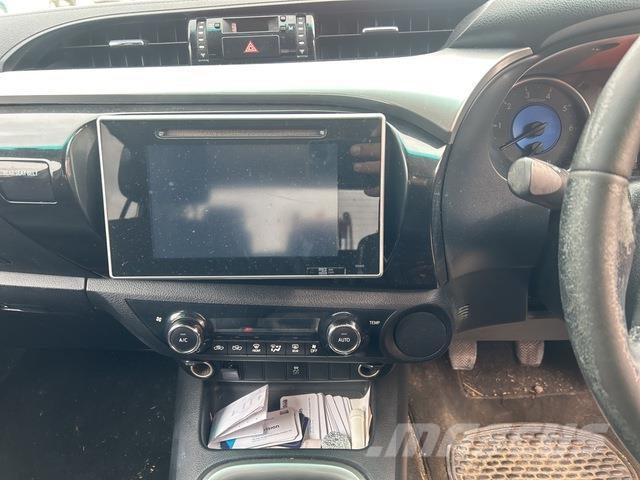 Toyota HiLux Andere Transporter
