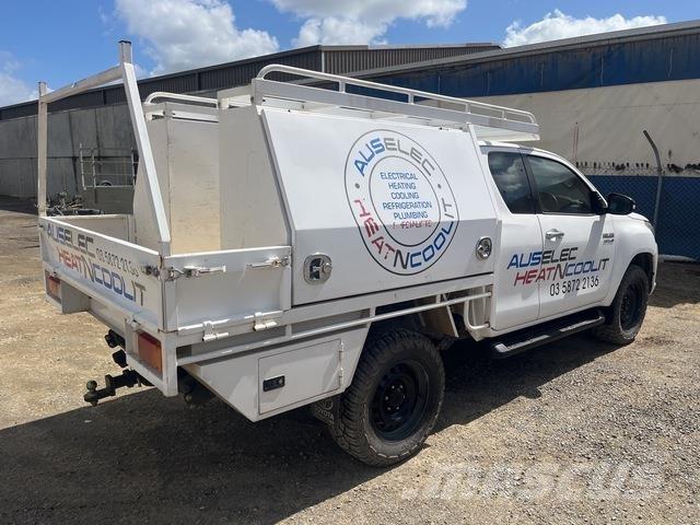 Toyota HiLux Andere Transporter