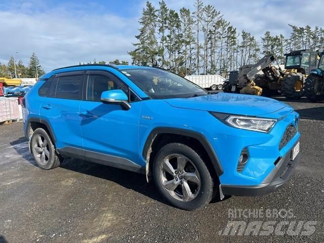 Toyota RAV4 PKWs