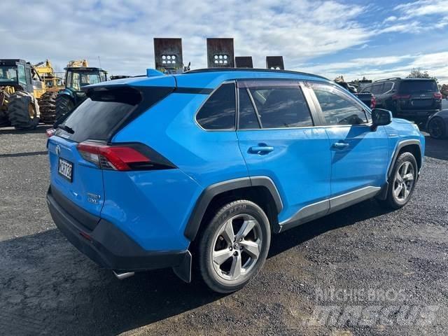 Toyota RAV4 PKWs