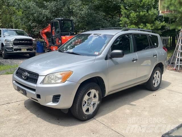 Toyota RAV4 PKWs