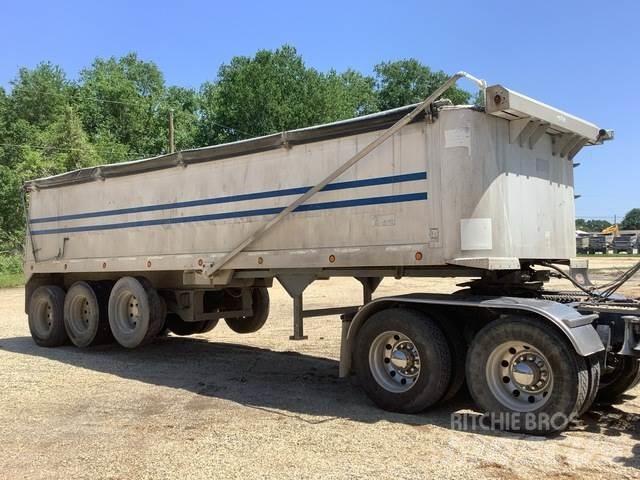 Travis S102 Kipper