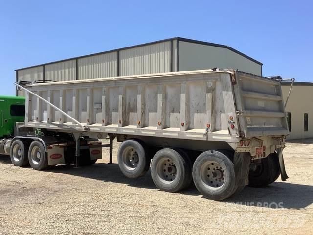 Travis S102 Kipper