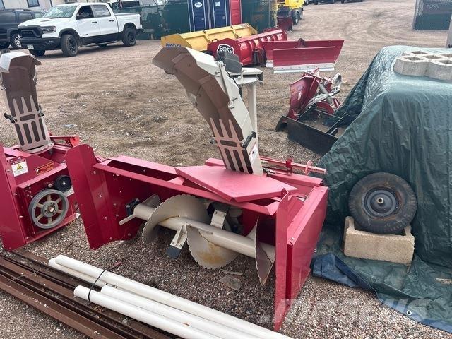 Ventrac KX523 Schneefräse