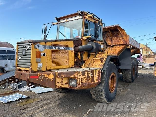 Volvo A30C Dumper - Knickgelenk