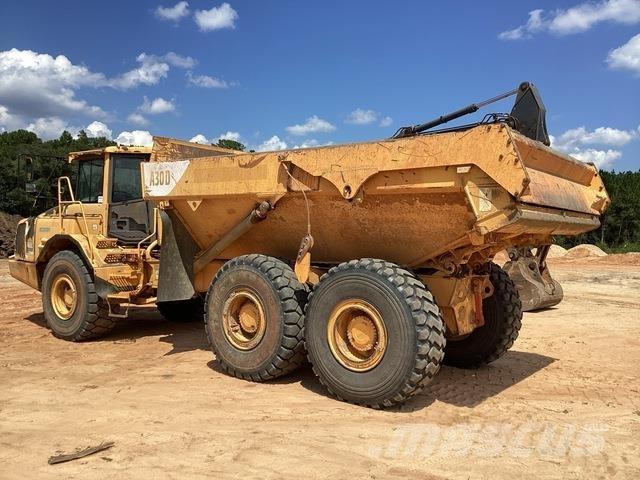 Volvo A30D Dumper - Knickgelenk