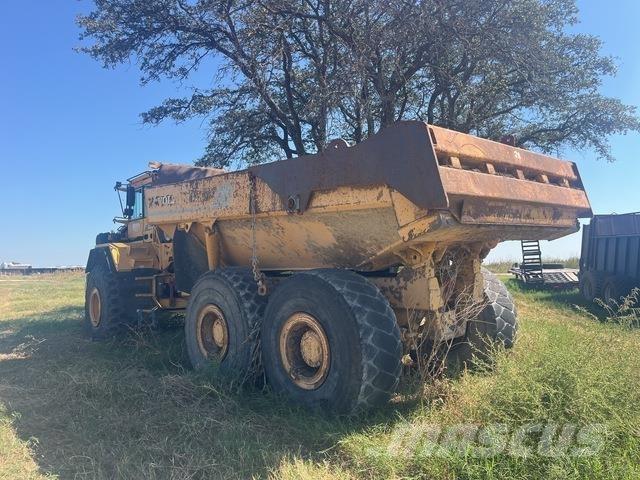 Volvo A35C Dumper - Knickgelenk