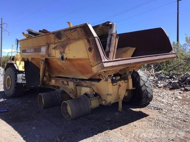 Volvo A40 Dumper - Knickgelenk