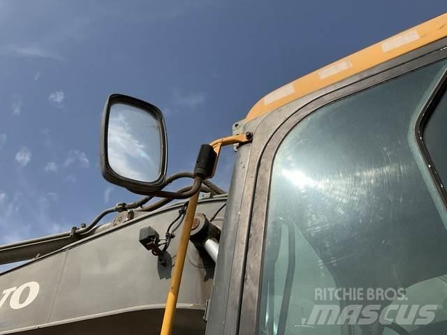 Volvo EC210D Raupenbagger
