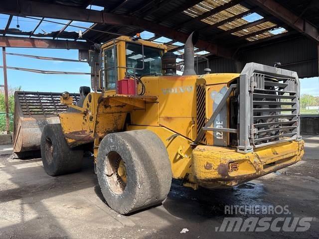 Volvo L220E Radlader