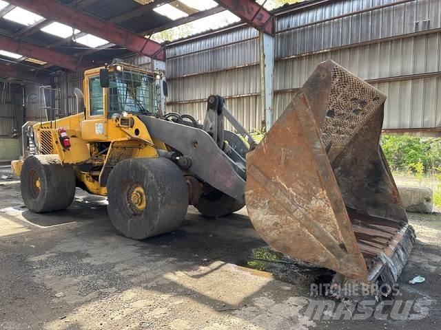 Volvo L220E Radlader