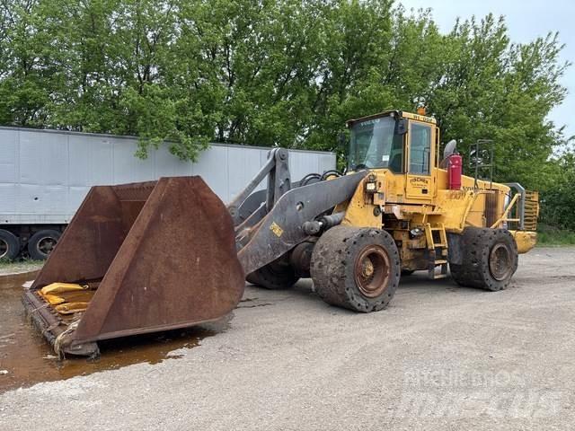 Volvo L220E Radlader