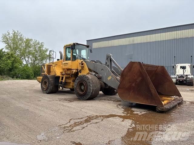 Volvo L220E Radlader