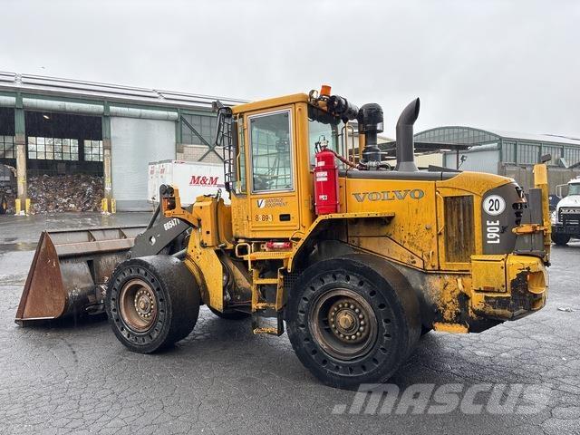 Volvo L90E Radlader