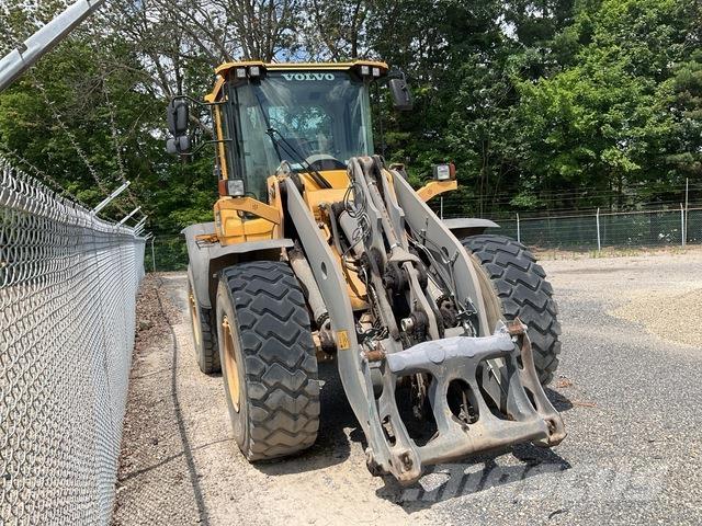 Volvo L90G Radlader