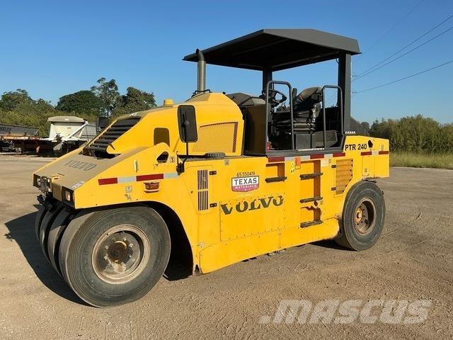 Volvo PTR240 Gummiradwalzen