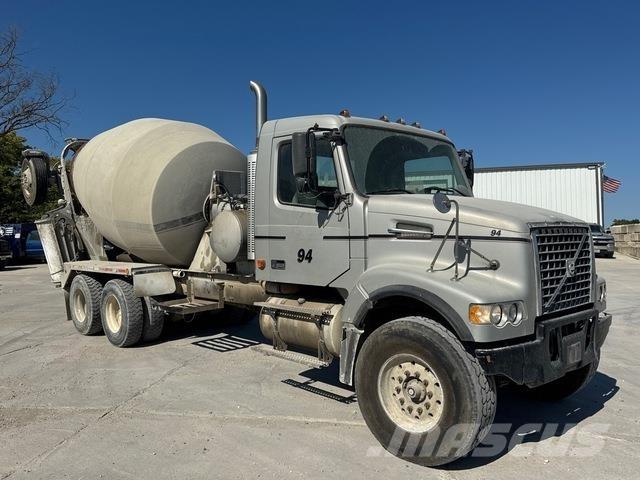 Volvo VHD Andere Fahrzeuge