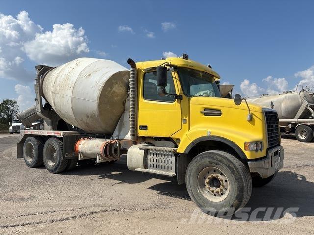 Volvo VHD64F Andere Fahrzeuge