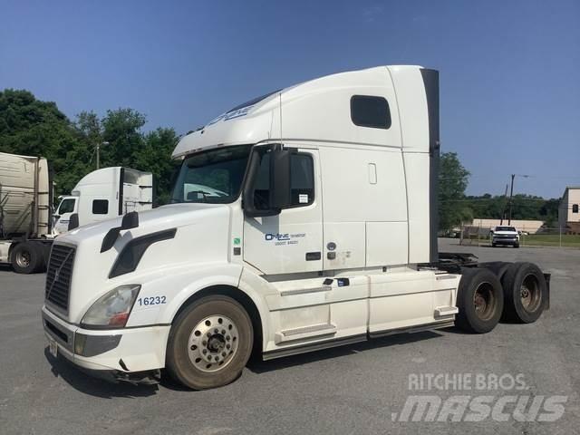 Volvo VNL Sattelzugmaschinen
