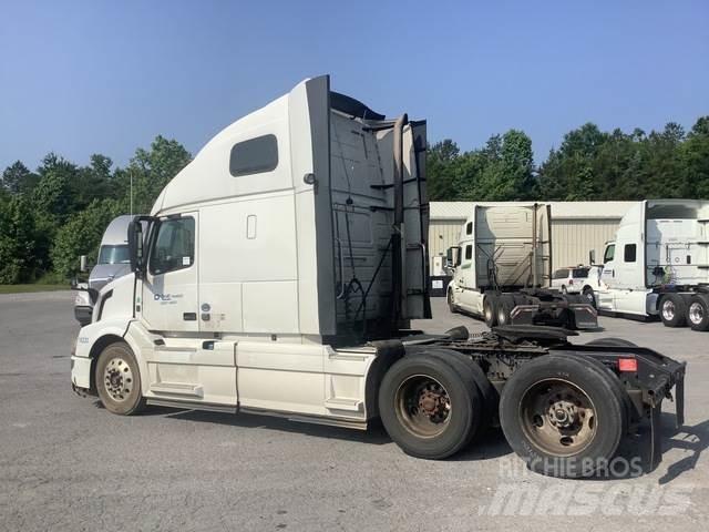Volvo VNL Sattelzugmaschinen