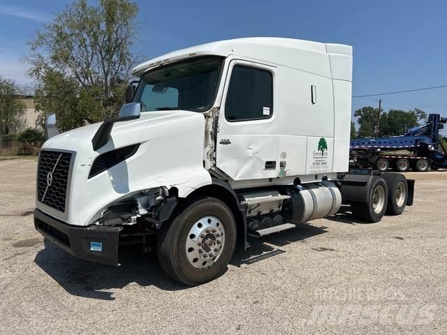Volvo VNL Sattelzugmaschinen