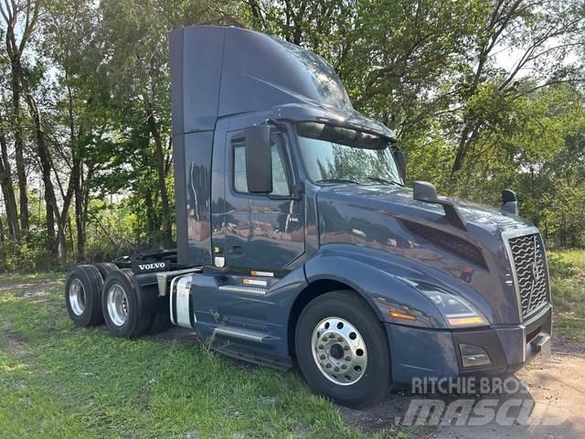 Volvo VNL Sattelzugmaschinen