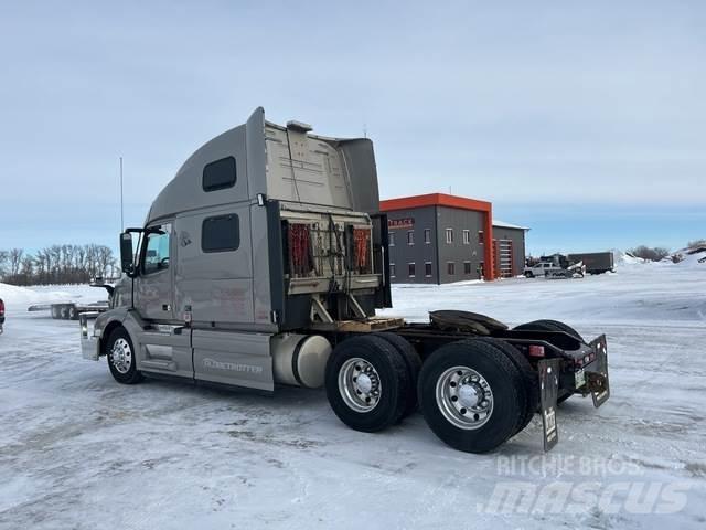 Volvo VNL Sattelzugmaschinen