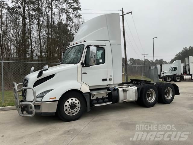 Volvo VNL Sattelzugmaschinen