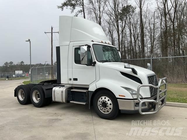 Volvo VNL Sattelzugmaschinen
