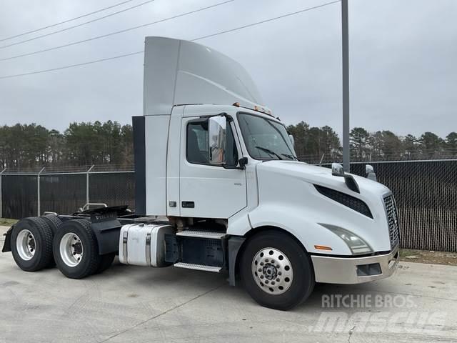 Volvo VNL Sattelzugmaschinen