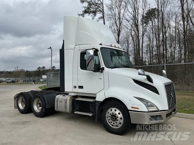 Volvo VNL Sattelzugmaschinen