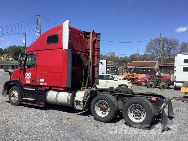 Volvo VNL Sattelzugmaschinen