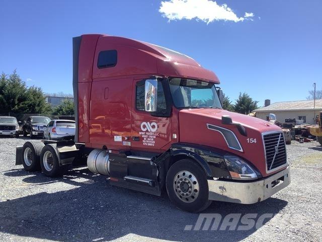 Volvo VNL Sattelzugmaschinen