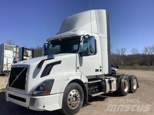 Volvo VNL Sattelzugmaschinen