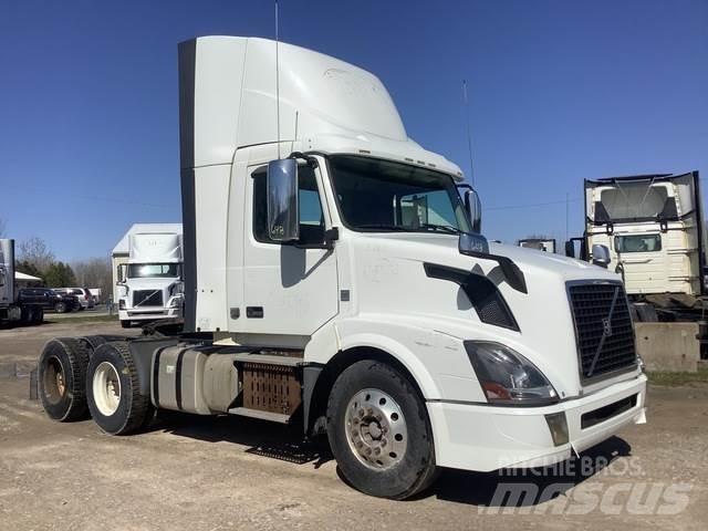 Volvo VNL Sattelzugmaschinen