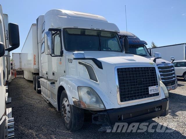 Volvo VNL Sattelzugmaschinen