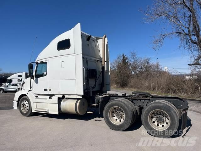 Volvo VNL Sattelzugmaschinen