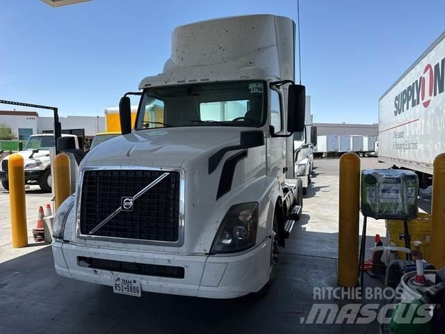 Volvo VNL Sattelzugmaschinen